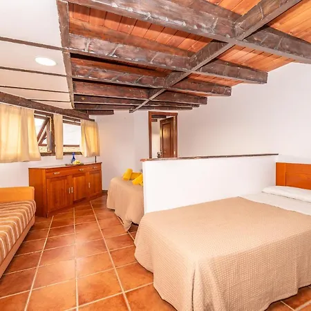 לינה וארוחת בוקר Casa Giuliana 3*
