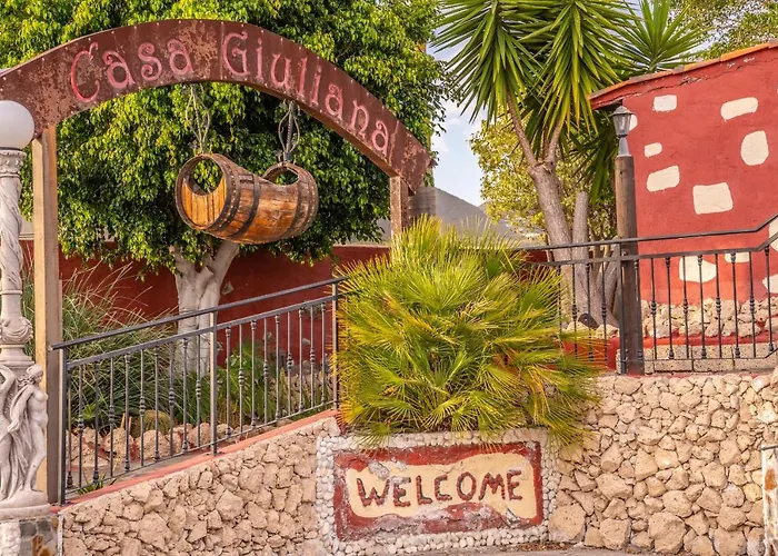 Casa Giuliana فندق مبيت وإفطار 3*